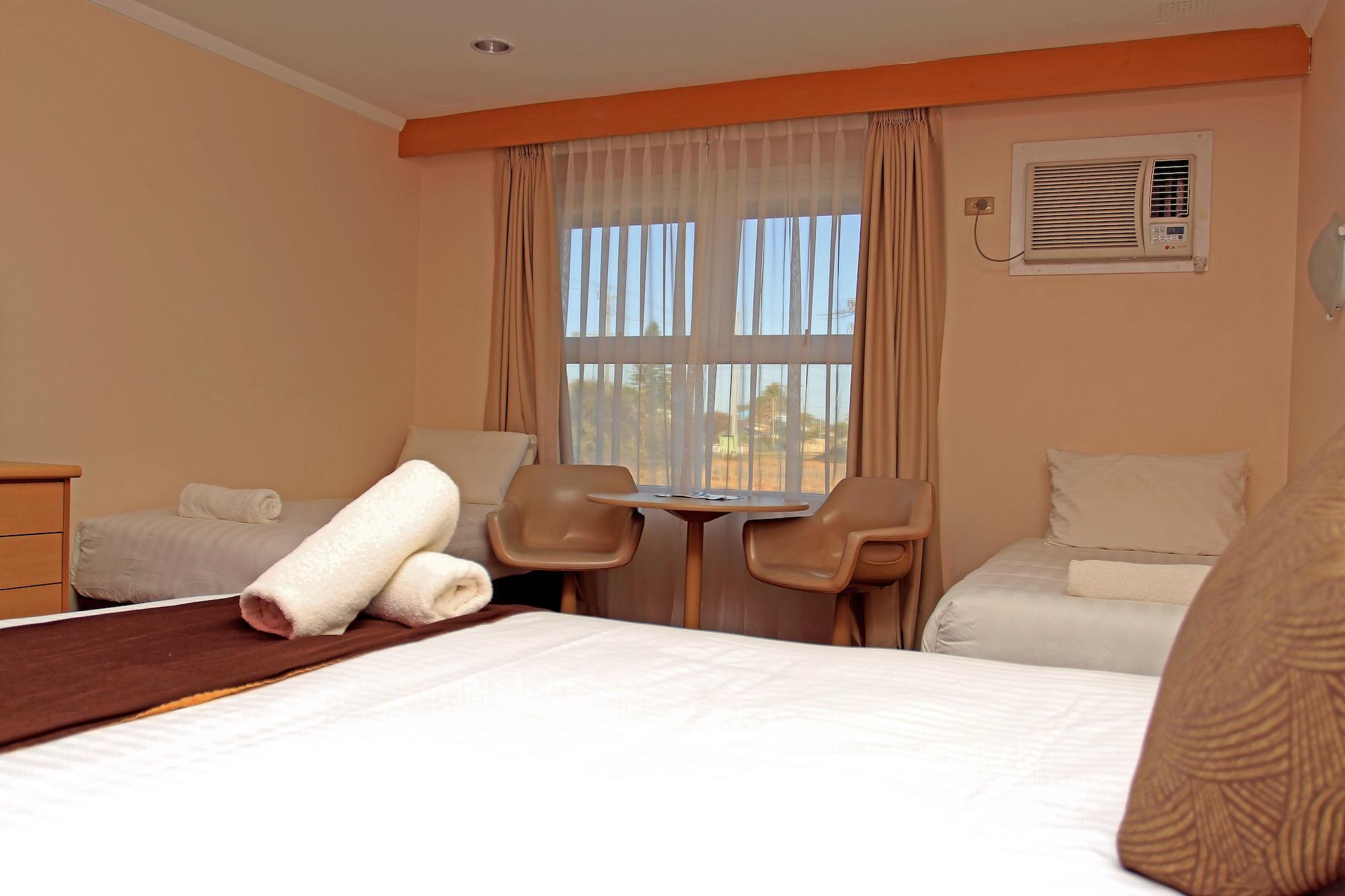 Hospitality Carnarvon, Surestay Collection By Best Western Exterior photo