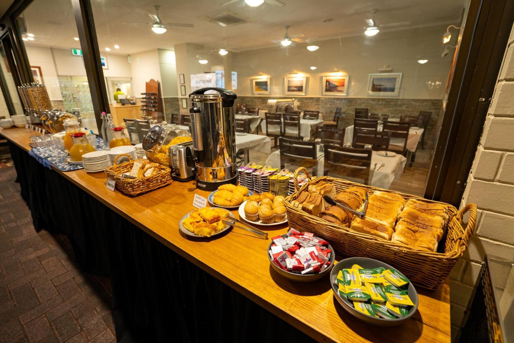 Hospitality Carnarvon, Surestay Collection By Best Western Exterior photo